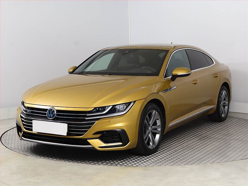 Volkswagen Arteon (2019) R-line 2.0 TSI - fotka 2 z 22