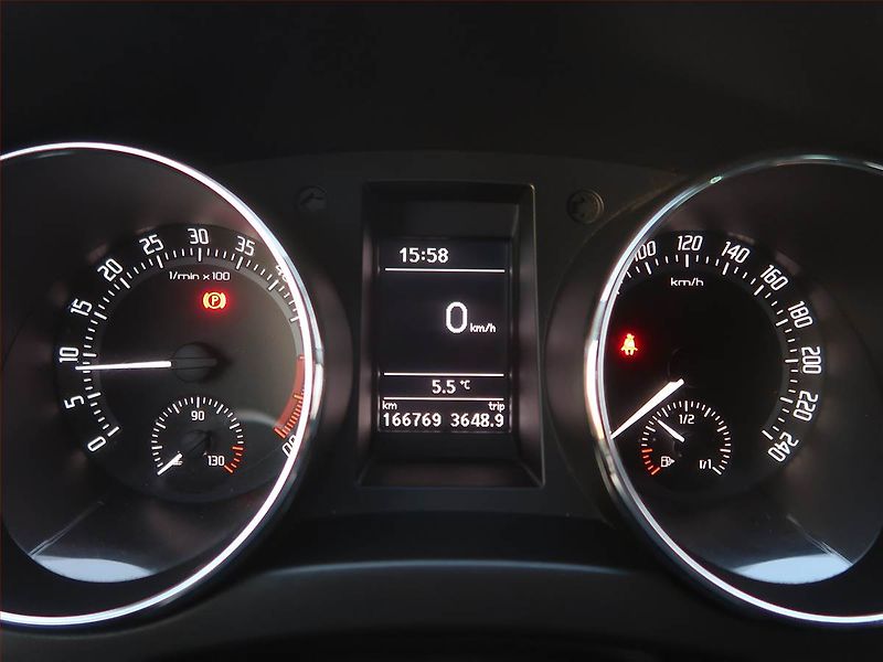 Škoda Yeti (2015) Monte Carlo 2.0 TDI, Navi - fotka 11 z 18