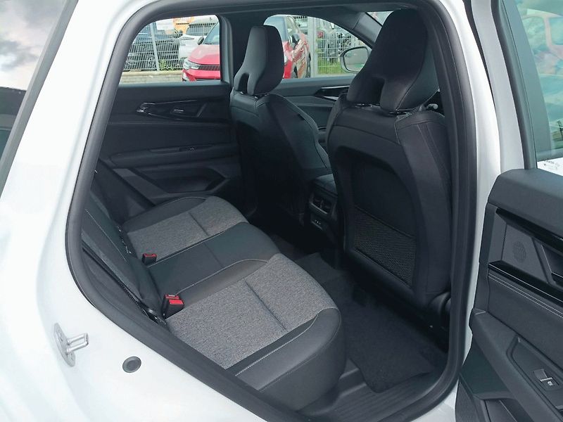 Renault Austral (2026) evolution mild hybrid 150 auto - fotka 10 z 21