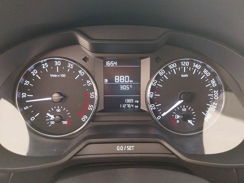 Škoda Octavia (2017) Ambition 1.6 TDI, Tempomat - fotka 11 z 18