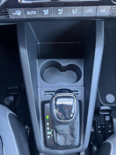 Škoda Fabia Drive 1.0TSi 81kw DSG TEMPOMAT - fotka 22 z 46