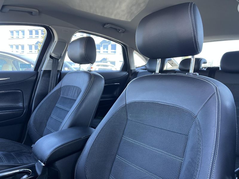 Ford Mondeo 2.0TDCi ALU KLIMA PŮVOD ČR - fotka 10 z 34