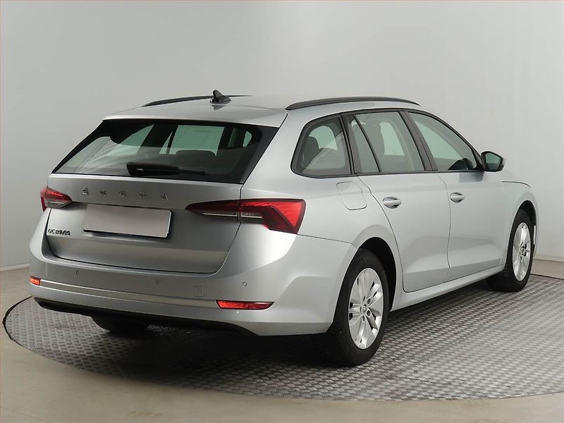 Škoda Octavia (2021) Ambition 2.0 TDI, Automat - fotka 5 z 21