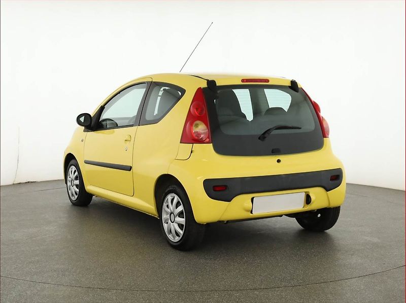 Peugeot 107 (2006) 1.0, Automat, po STK - fotka 4 z 11