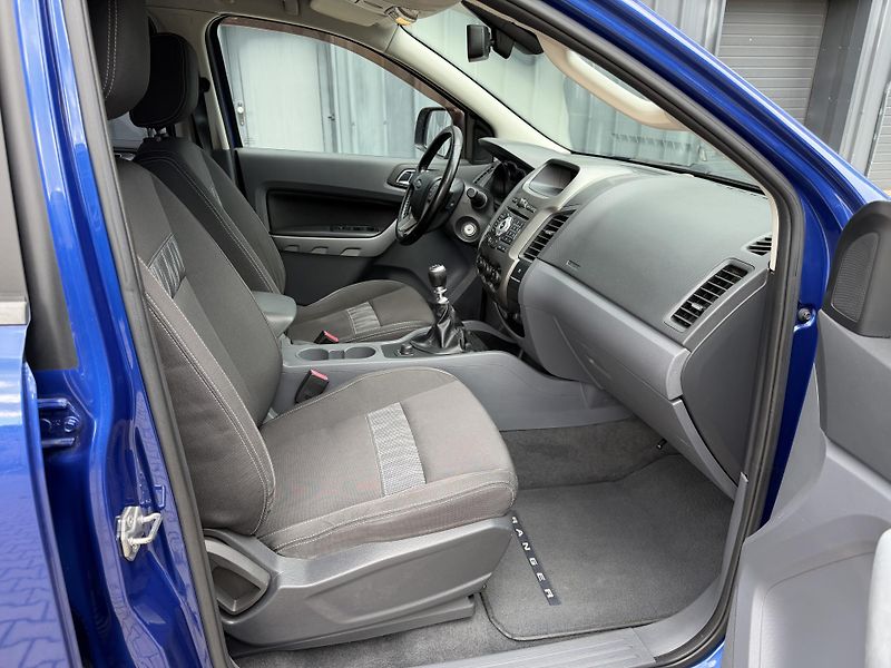 Ford Ranger 2,2 TDCI 4WD *SUPER CENA* - fotka 18 z 23