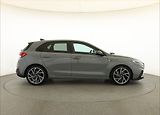 Hyundai i30 (2022) N-Line 1.5 T-GDI MHEV, ČR - náhled 6
