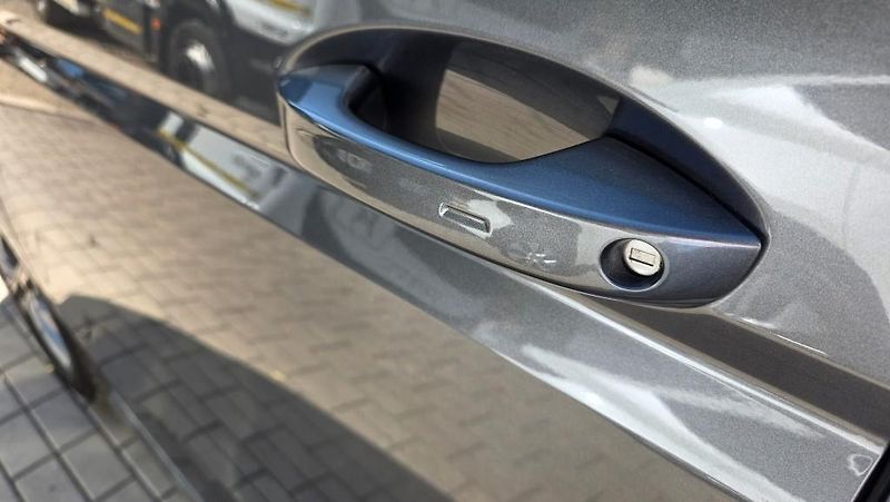 Volkswagen Multivan (2022) 1.4 TSi PHEV Long TZ SoH 97% - fotka 8 z 44