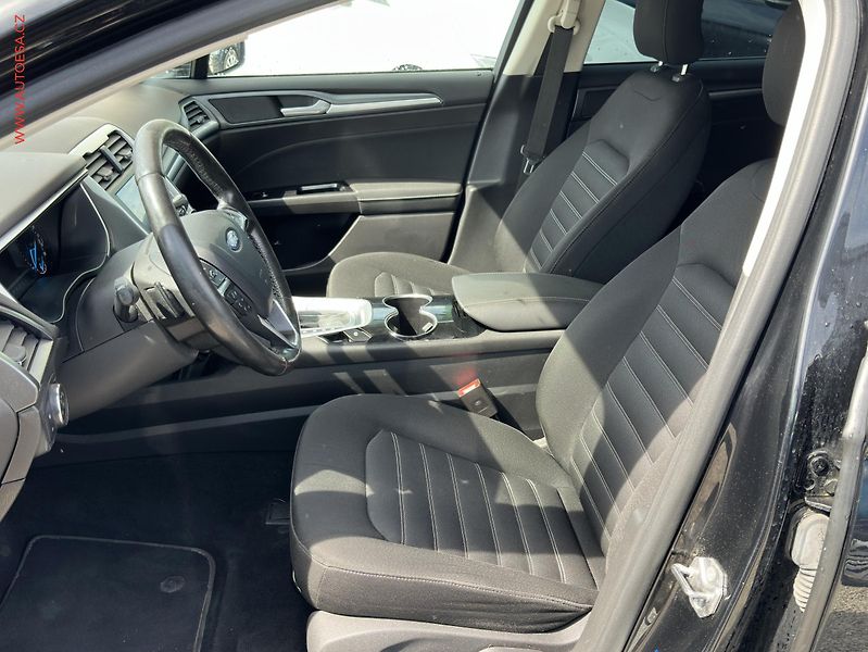 Ford Mondeo (2017) 2.0TDCi, AT - fotka 9 z 19