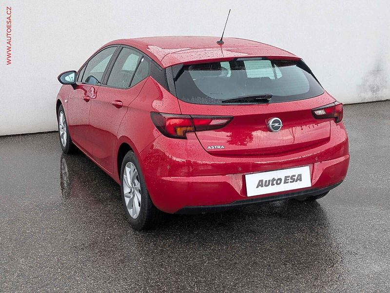 Opel Astra (2020) 1.2 PT +, LED - fotka 6 z 16