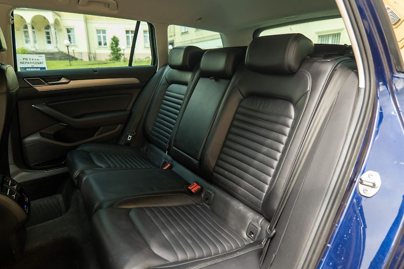 Volkswagen Passat 162kW Alltrack DCC NezTop 360 - fotka 15 z 42