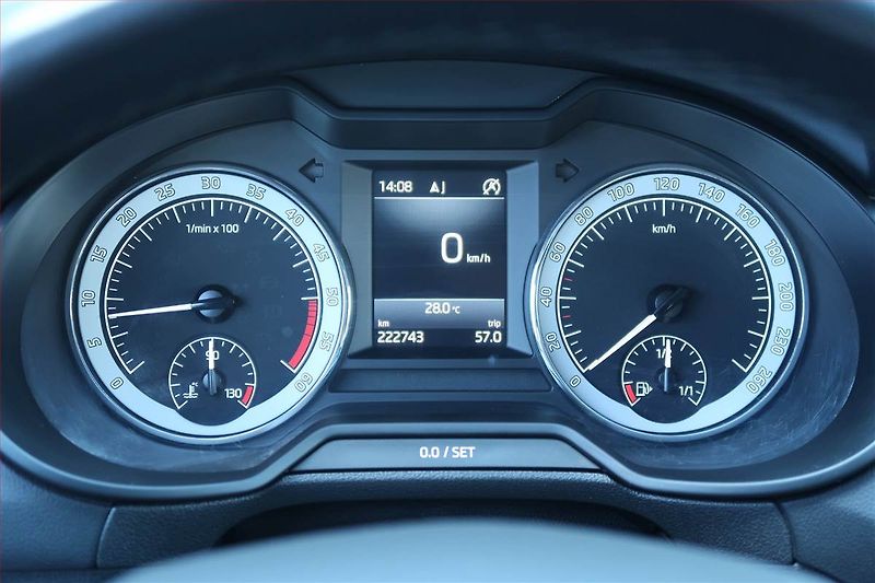 Škoda Octavia (2018) 2.0 TDI, Navi, Tempomat - fotka 11 z 21