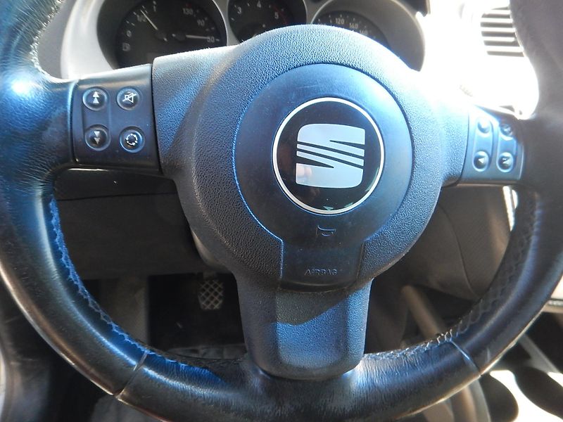 Seat Altea XL 1.9 TDI, KLIMA - fotka 18 z 23