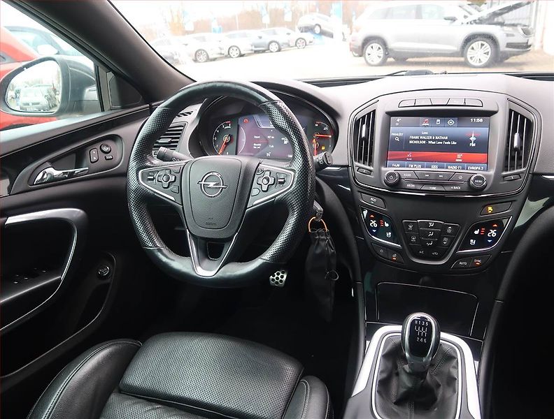 Opel Insignia (2014) OPC Line 2.0 CDTI, Navi - fotka 7 z 15