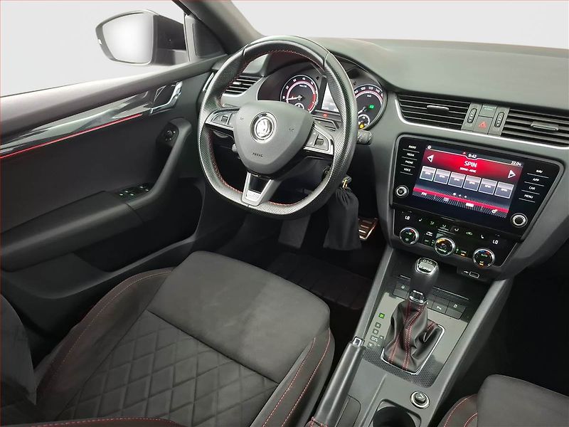 Škoda Octavia (2018) RS 2.0 TSI - fotka 7 z 22