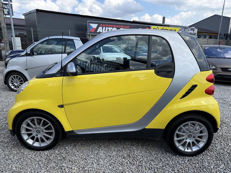 Smart Fortwo 1,0 mhd Automat REZERVACE  - fotka 9 z 11