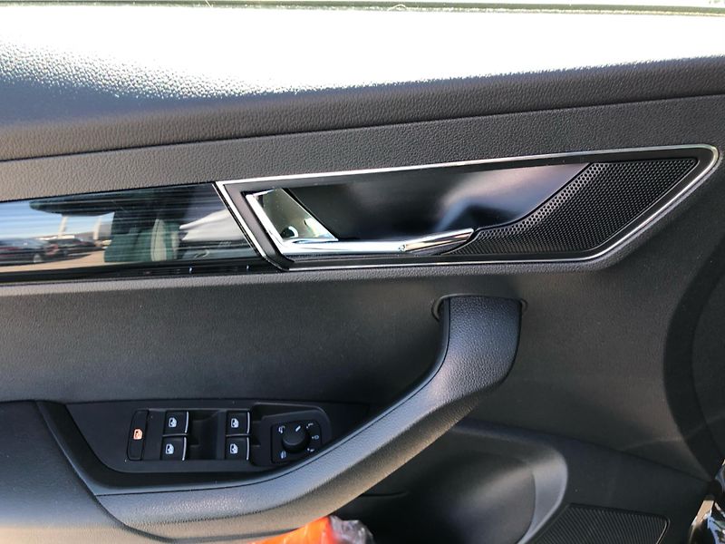 Škoda Karoq 1.5 TSI STYLE DSG 7° - fotka 15 z 29