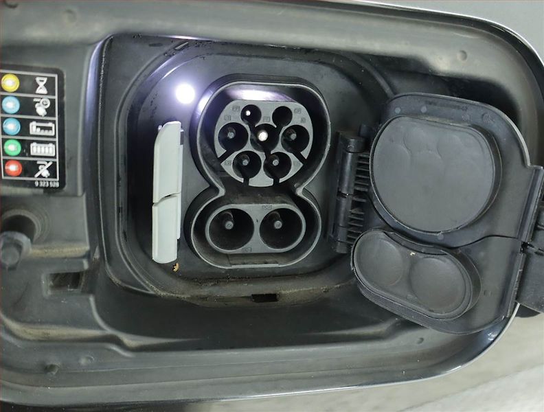 BMW iX3 (2021) 80 kWh, SoH 97% - fotka 19 z 20