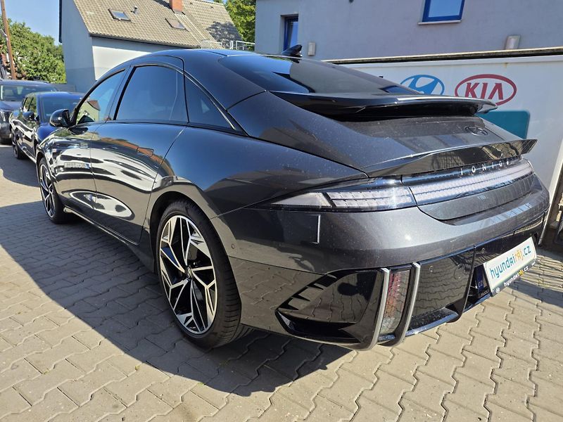 Hyundai Ioniq 6 PANORAMA-4x4-77,4kWh - fotka 7 z 17
