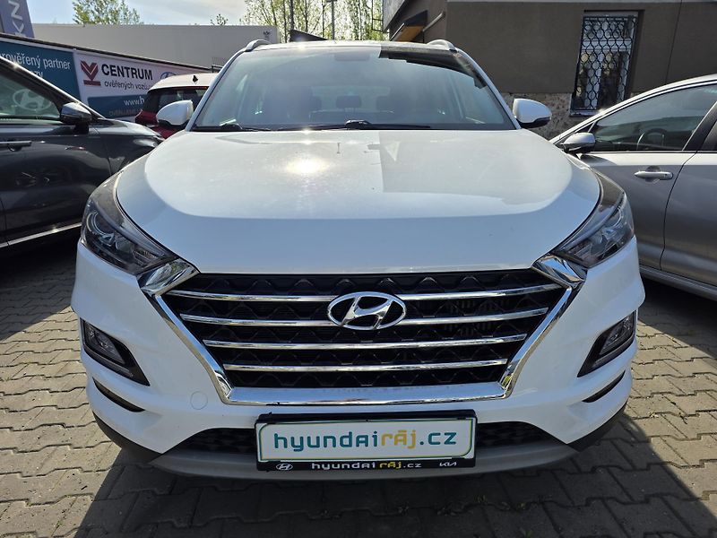 Hyundai Tucson 1.6-PRAV.SERVIS-NAVI-KAMERA - fotka 11 z 17
