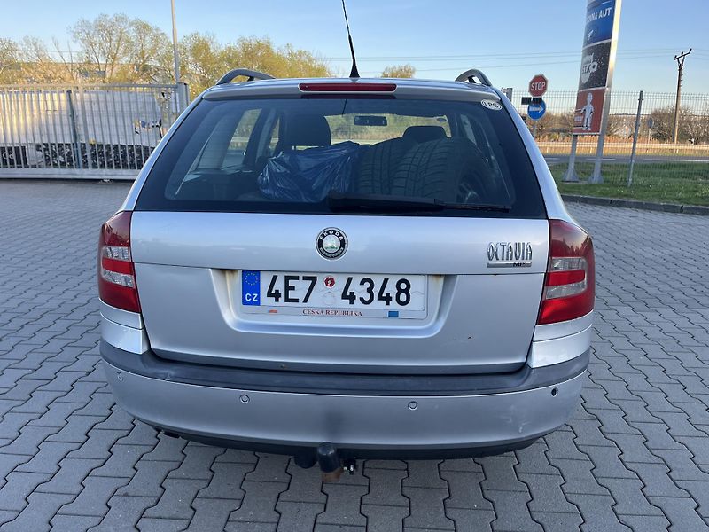 Škoda Octavia (2008) 1.6 i 75 kW LPG - fotka 6 z 12