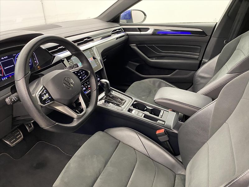 Volkswagen Arteon 2,0 TDi 147kW DSG R-LINE - fotka 5 z 28
