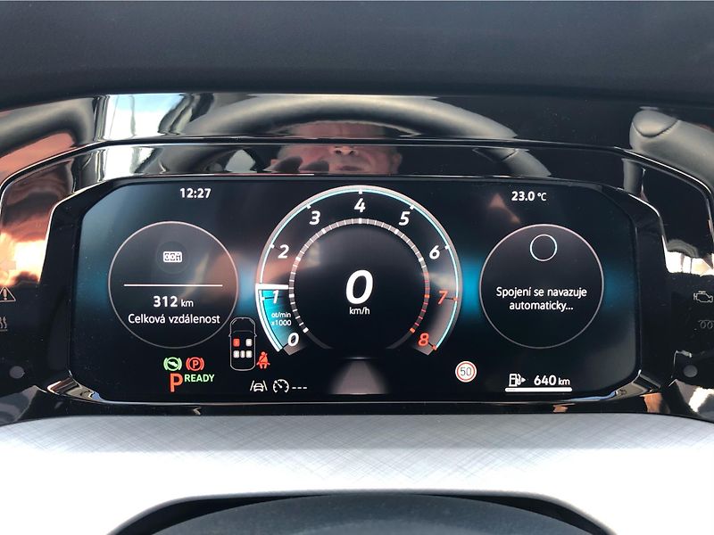 Volkswagen Golf People 1,5 eTSI 85 kW 7DSG mHE - fotka 18 z 28