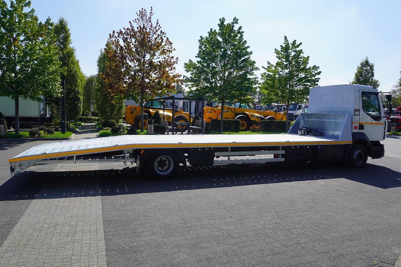 Renault Trucks D (2016) 12 / New galvanized tow truck - fotka 6 z 24