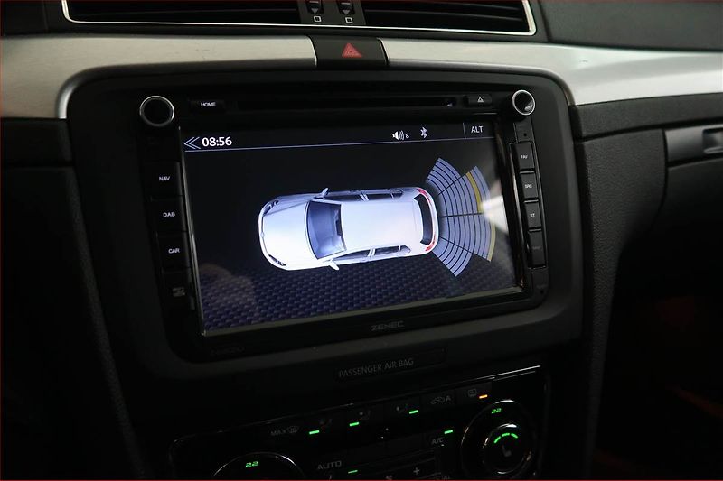 Škoda Superb (2014) 2.0 TDI, Automat, Bi-Xenony - fotka 16 z 18