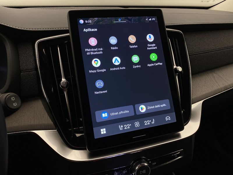 Volvo XC90 T8 AWD RECHARGE DARK REZERVACE - fotka 8 z 67
