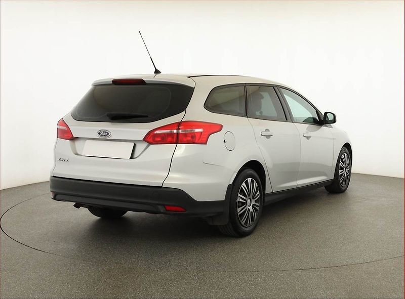 Ford Focus (2015) 1.5 TDCi, Serv.kniha - fotka 5 z 17