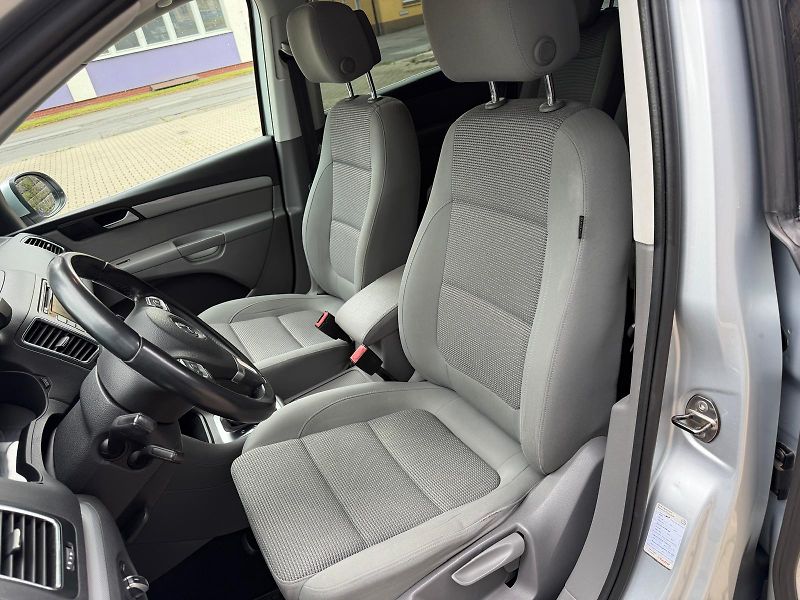 Volkswagen Sharan 2,0 TDI DSG Comfortline/servis - fotka 10 z 34