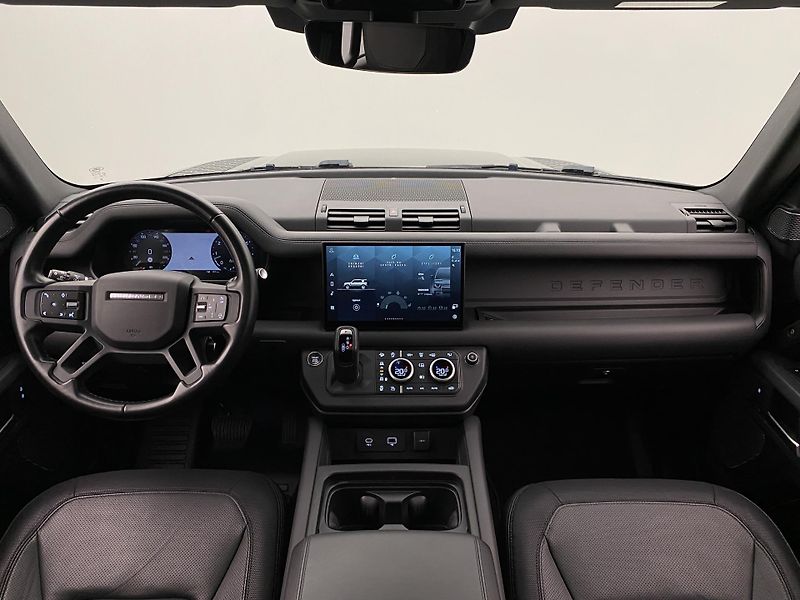 Land Rover Defender 110 P400 X-DYNAMIC 1.maj. CZ - fotka 2 z 49