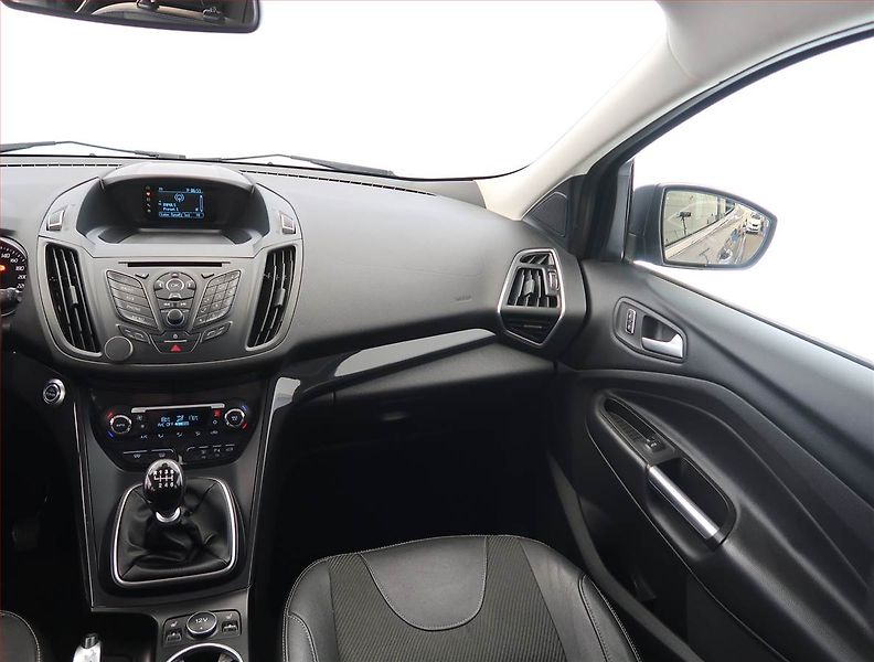 Ford Kuga (2014) 2.0 TDCi, 4X4, Serv.kniha - fotka 8 z 21