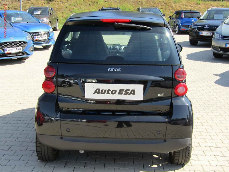 Smart Fortwo (2010) 0.8CDi, AT, panor - fotka 5 z 13
