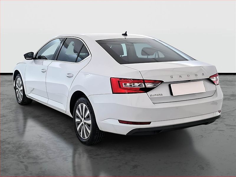 Škoda Superb (2022) 2.0 TDI, Automat, Kůže, Navi - fotka 4 z 20