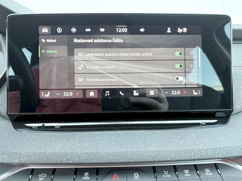 Škoda Octavia (2024) Combi 1.5 TSI / 110 kW / TOP S - fotka 12 z 26