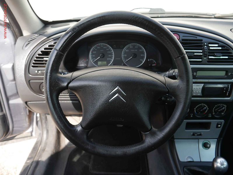 Citroën Xsara (2004) 1.4 i, AC - fotka 14 z 15
