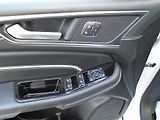 Ford S-MAX 2,0EcoBlue 140kW Vignale 8AT 7 - náhled 17