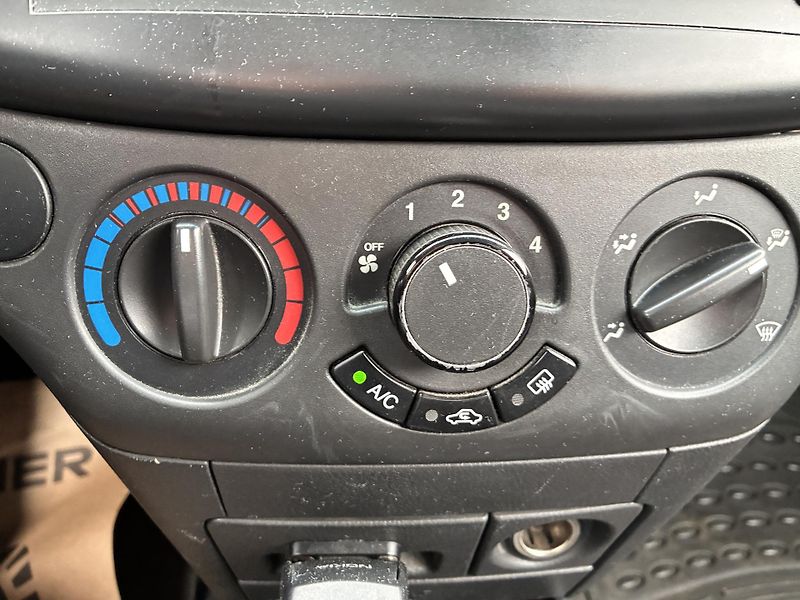 Chevrolet Aveo 1.2i 53kW KLIMA ČR - fotka 18 z 22