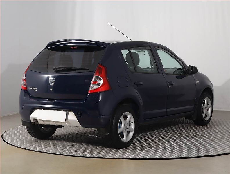 Dacia Sandero (2011) 1.6 MPI - fotka 5 z 14