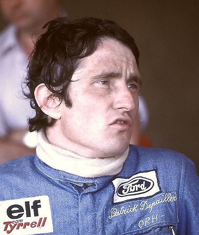 Pilot F1 Patrick Depailler v roce 1975., zdroj: Wikimedia Commons, Harakd Buschoff, CC BY-SA 3.0