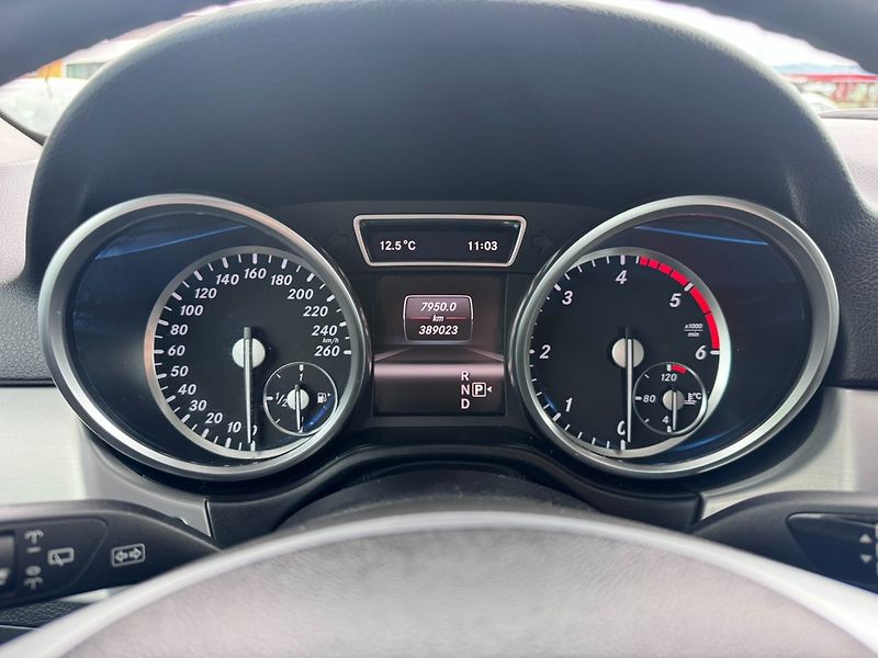 Mercedes-Benz Třídy M (2012) 350 3,0 CDI 190KW 4MATIC TAŽNÉ - fotka 24 z 50