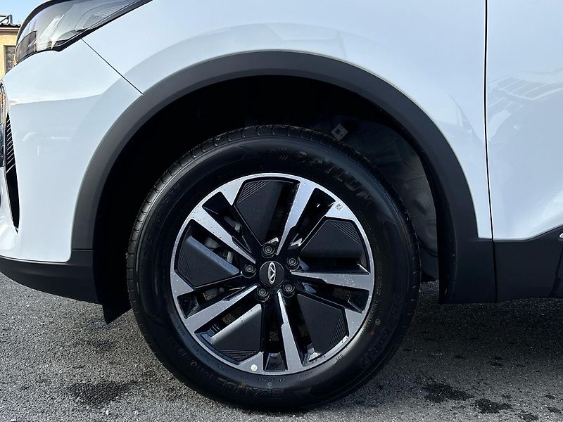 Chery Tiggo 4 HEV (2026) 1.5 UNIQUE - fotka 8 z 23