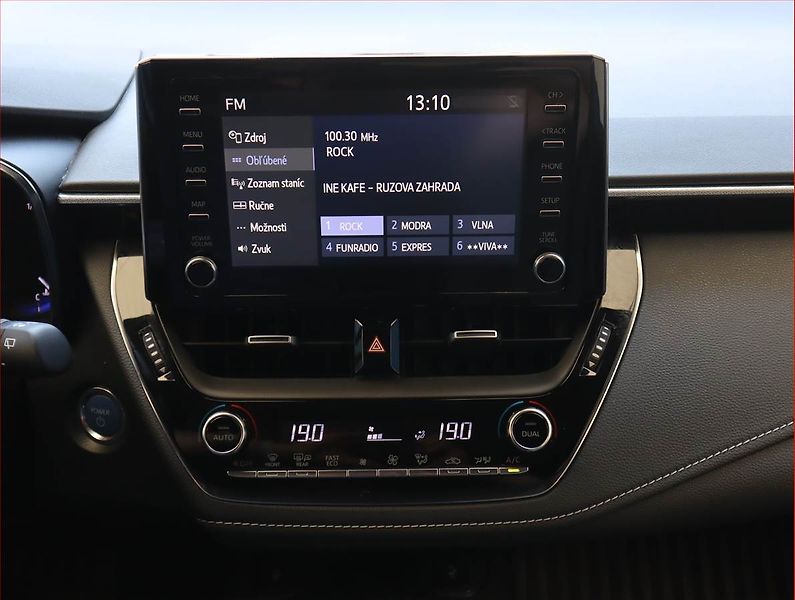 Toyota Corolla (2021) Comfort 1.8 Hybrid - fotka 12 z 22