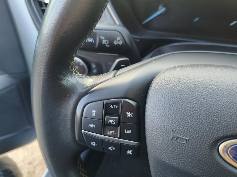 Ford Focus (2018) 2,0 Tdci 110Kw Vignale 8AT - fotka 23 z 38
