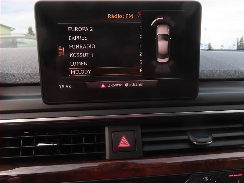 Audi A4 (2018) 2.0 TDI, Automat, Serv.kniha - fotka 22 z 24