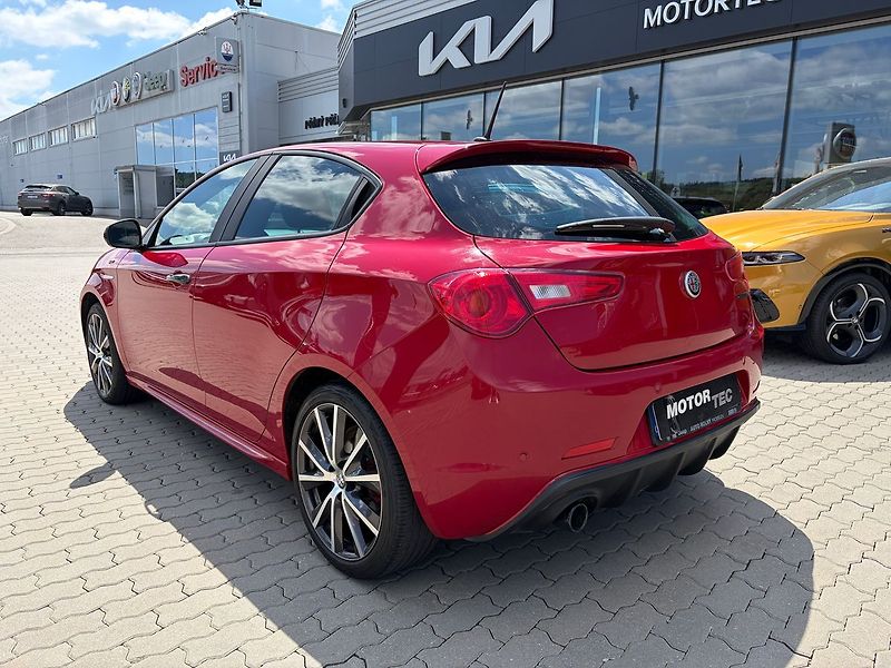 Alfa Romeo Giulietta 1.4 T Multiair 120k Sprint - fotka 4 z 9