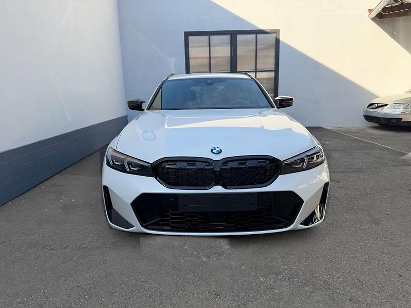 BMW Řada 3 340d xDrive - fotka 2 z 12
