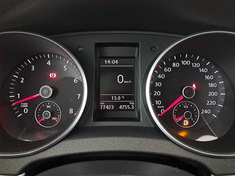 Volkswagen Golf (2011) Highline 1.2 TSI, Serv.kniha - fotka 11 z 17