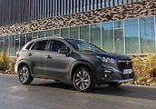 Suzuki S-Cross.